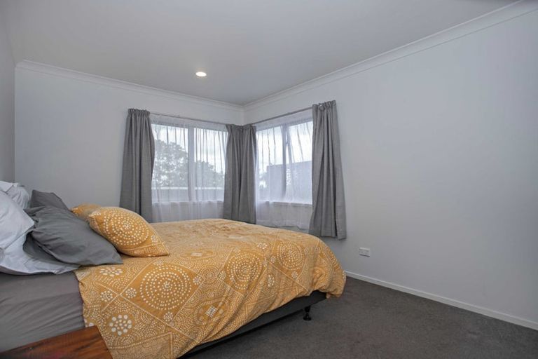 Photo of property in 1 Oceana Drive, Welcome Bay, Tauranga, 3175