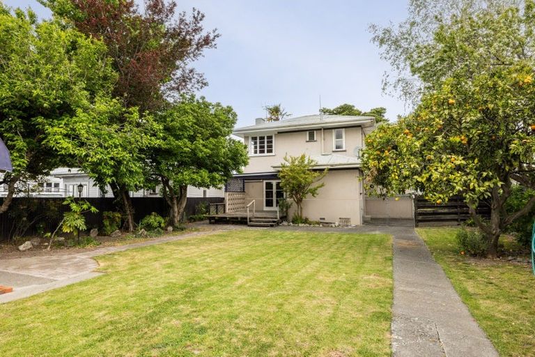 Photo of property in 14 Carnell Street, Napier South, Napier, 4110