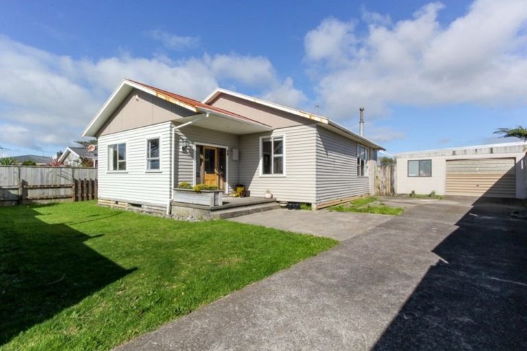 Photo of property in 147 Cracroft Street, Waitara, 4320