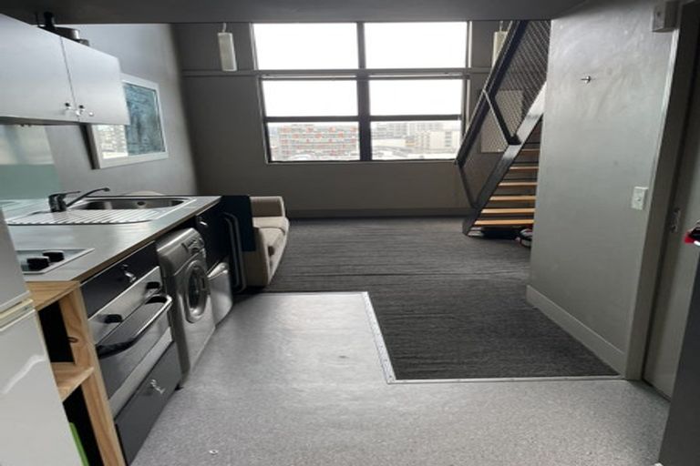 Photo of property in Urbane Apartments, 31/29 Webb Street, Mount Cook, Wellington, 6011