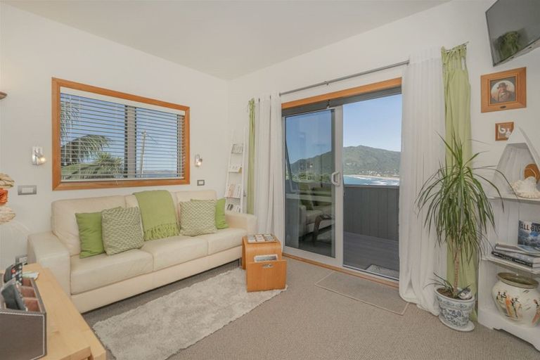 Photo of property in 22 Tairua Terrace, Tairua, 3508