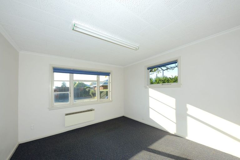 Photo of property in 77 Blighs Road, Strowan, Christchurch, 8052