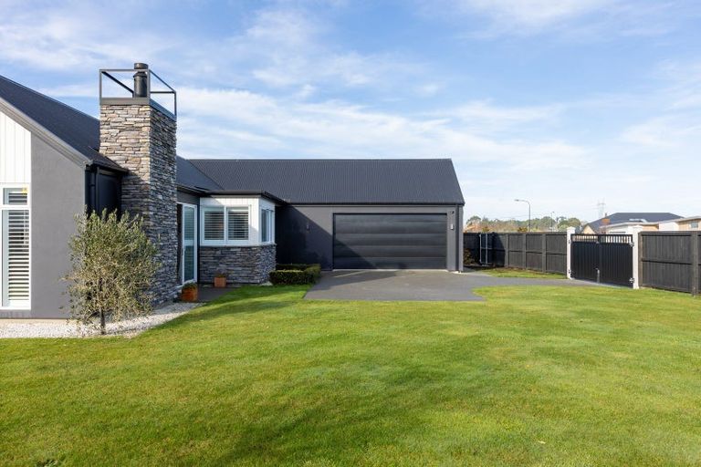 Photo of property in 10 Silver Peaks Drive, West Melton, 7618