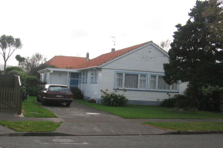 Photo of property in 9 Tilbury Street, Fairfield, Lower Hutt, 5011