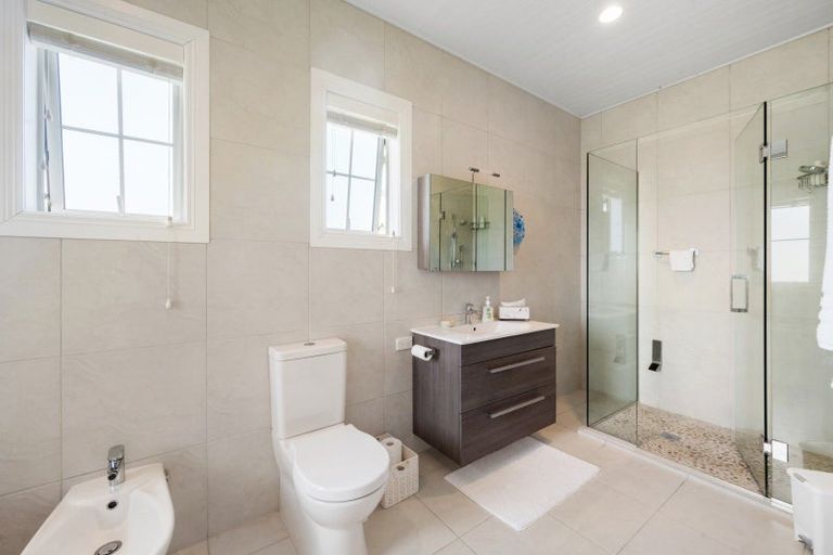 Photo of property in 287 Clifton Road, Whitford, Howick, 2571