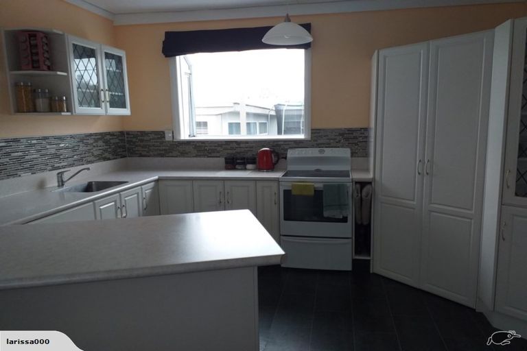 Photo of property in 32 Burton Avenue, Whanganui East, Whanganui, 4500