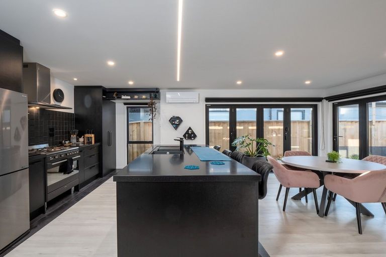 Photo of property in 13 Howden Drive, Jacks Point, 9371