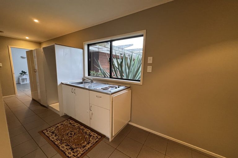 Photo of property in 1435 Old North Road, Helensville, 0875