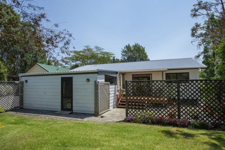 Photo of property in 82 Loop Road, Otaika, Whangarei, 0170