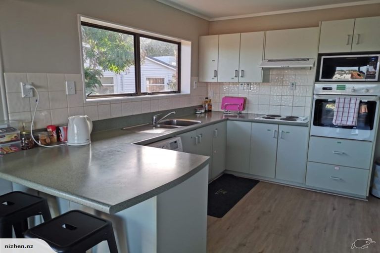 Photo of property in 1/84 Sunrise Avenue, Mairangi Bay, Auckland, 0630