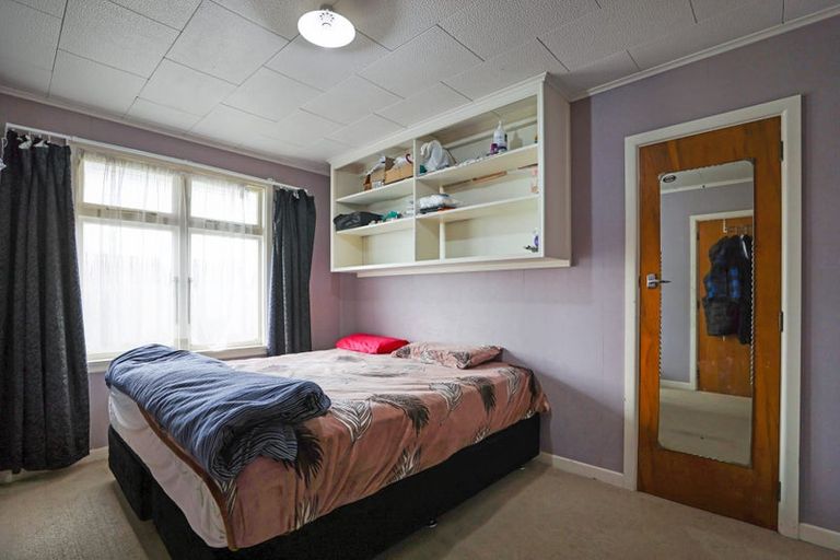 Photo of property in 71 Mcmurdo Street, Tinwald, Ashburton, 7700