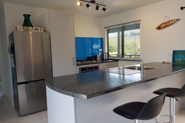 Photo of property in 22 Wharua Road, Oakura, Hikurangi, 0184