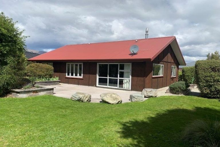Photo of property in 35 Hewson Crescent, Lake Hawea, Wanaka, 9382