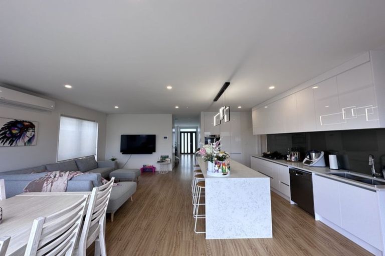 Photo of property in 13 Paripari Street, Flat Bush, Auckland, 2019