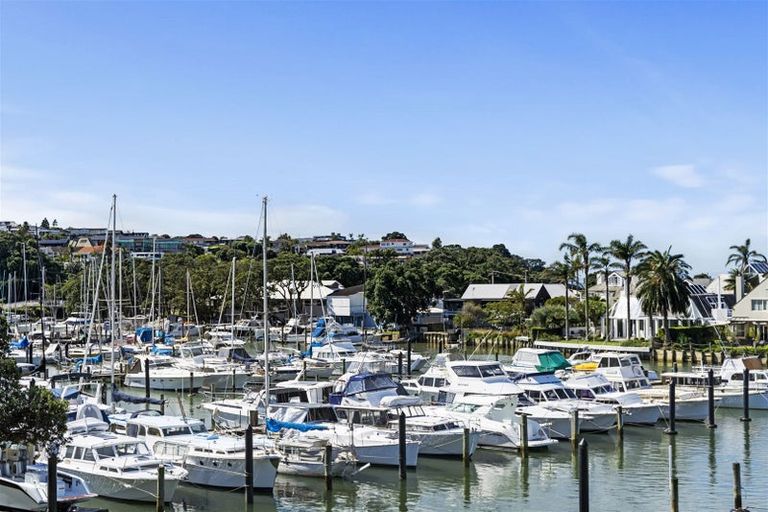 Photo of property in 4 Inga Road, Milford, Auckland, 0620