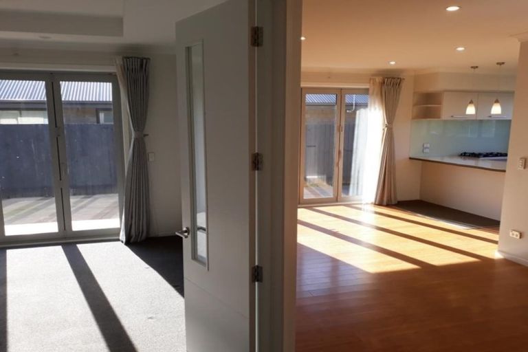 Photo of property in 12 Bamber Crescent, Halswell, Christchurch, 8025