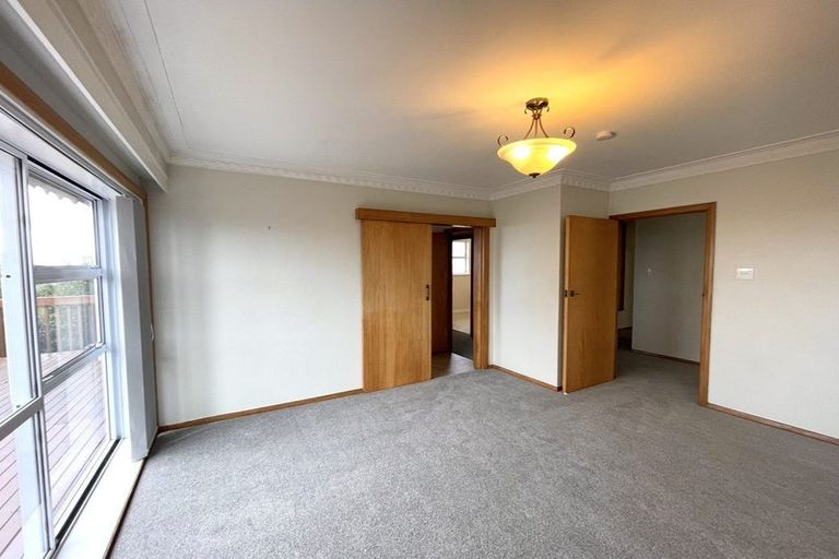 Photo of property in 139 Forrest Hill Road, Forrest Hill, Auckland, 0620