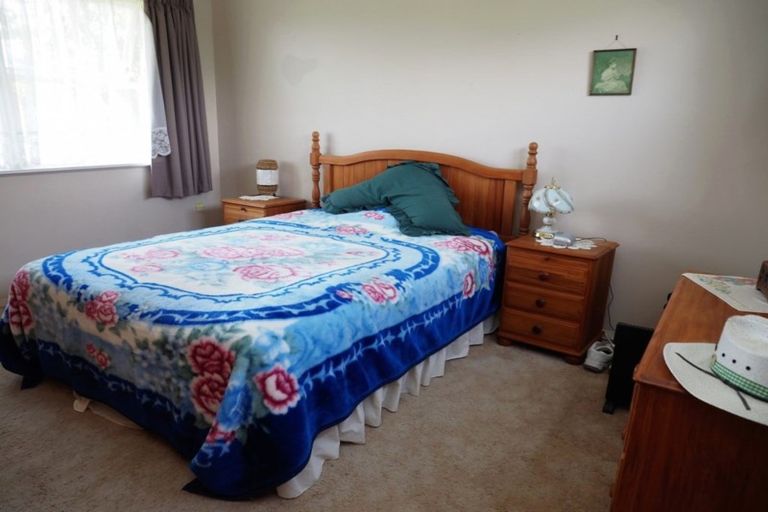 Photo of property in 6 Selwyn Street, Levin, 5510