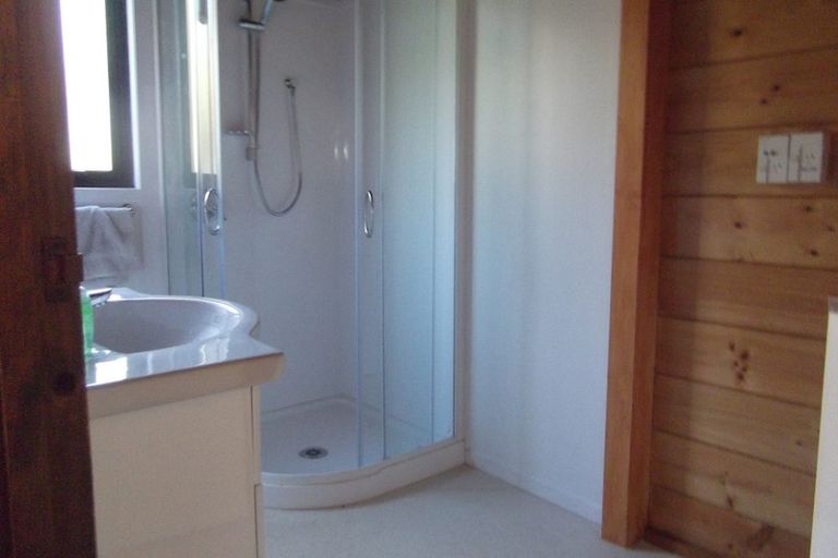 Photo of property in 2/21 Long Bay Drive, Torbay, Auckland, 0630