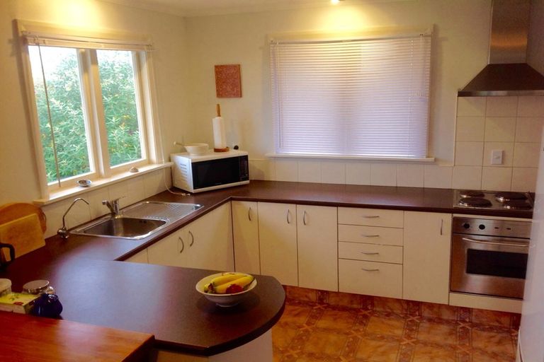 Photo of property in 52 Stuart Street, Holmes Hill, Oamaru, 9401