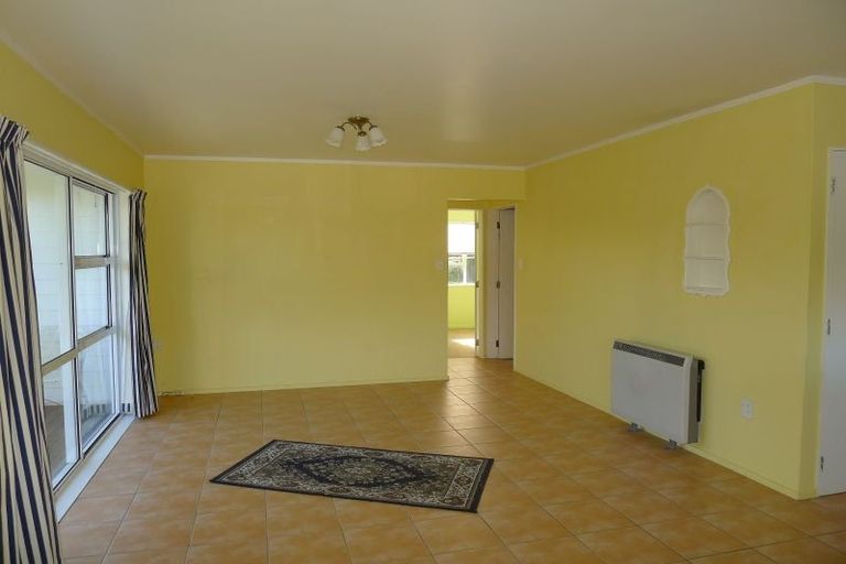 Photo of property in 2 Winara Avenue, Waikanae, 5036