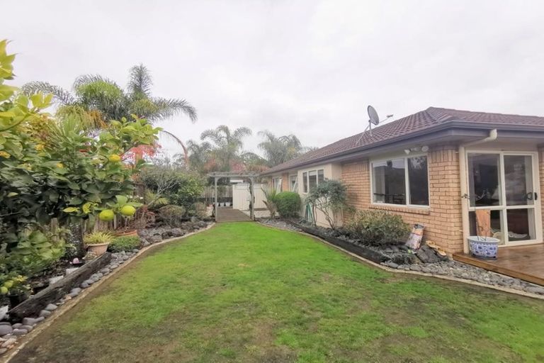 Photo of property in 14 Checkerberry Court, Henderson, Auckland, 0612