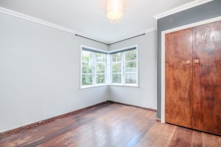 Photo of property in 94 Woodland Road, Johnsonville, Wellington, 6037