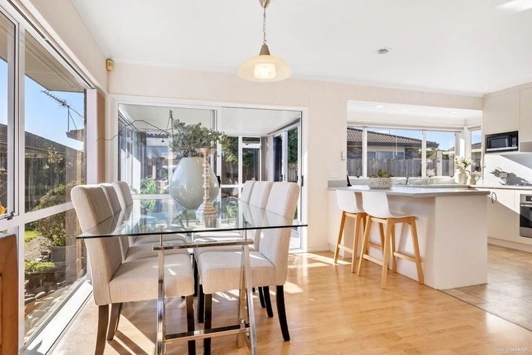 Photo of property in 2/32 Kilimanjaro Drive, Northpark, Auckland, 2013