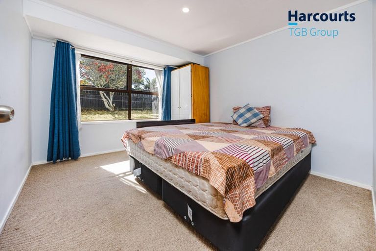 Photo of property in 2/39 Alfriston Road, Manurewa East, Auckland, 2102