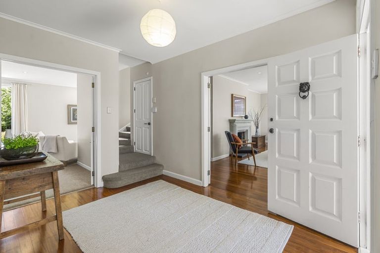 Photo of property in 6 Takarunga Road, Devonport, Auckland, 0624