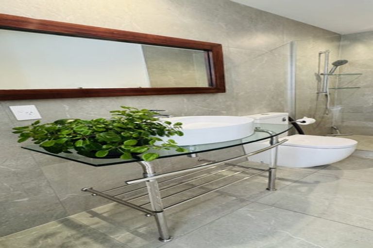 Photo of property in 1/324 Beach Road, Campbells Bay, Auckland, 0630