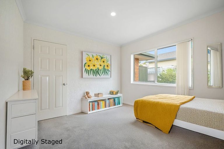 Photo of property in 6 Cabeleigh Drive, Helensville, 0800