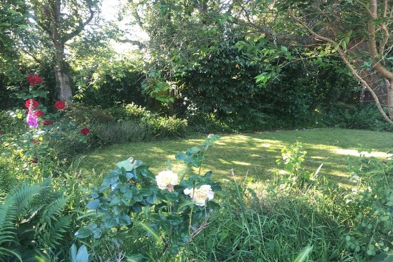 Photo of property in 32 Middlepark Road, Sockburn, Christchurch, 8042