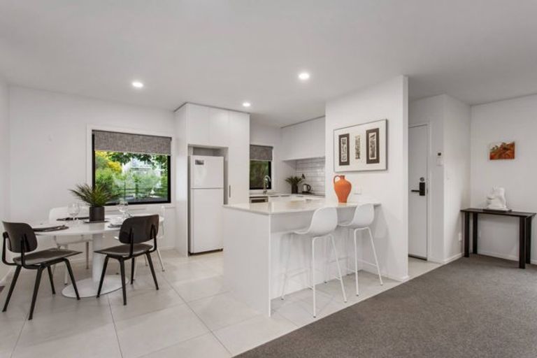 Photo of property in 5/55 Carlton Mill Road, Merivale, Christchurch, 8014