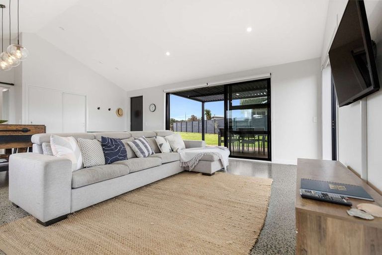 Photo of property in 110 Ngaio Drive, Matarangi, Whitianga, 3592