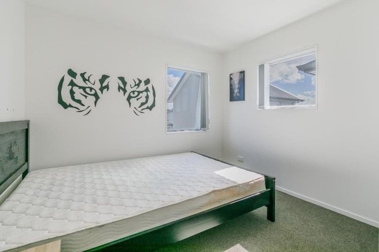 Photo of property in 1/26 Hollowout Street, Takanini, 2112