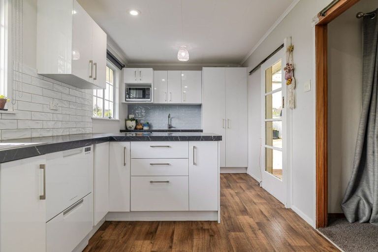 Photo of property in 24a Lethbridge Street, Feilding, 4702