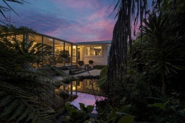 Photo of property in 13 Parkdale Place, Glenview, Hamilton, 3206