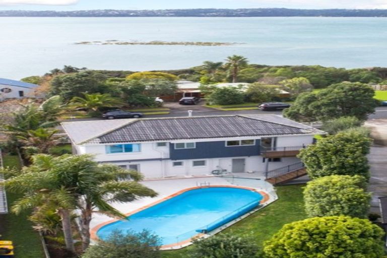 Photo of property in 13 Spinnaker Drive, Te Atatu Peninsula, Auckland, 0610