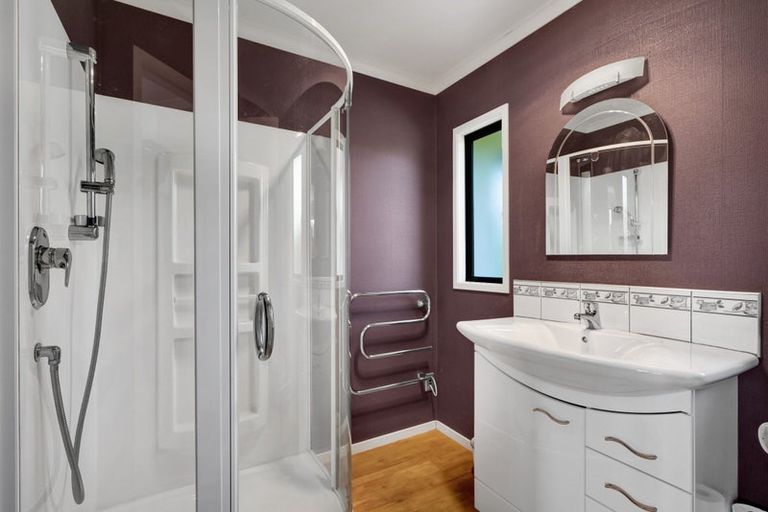 Photo of property in 842 Frankley Road, Hurworth, New Plymouth, 4371