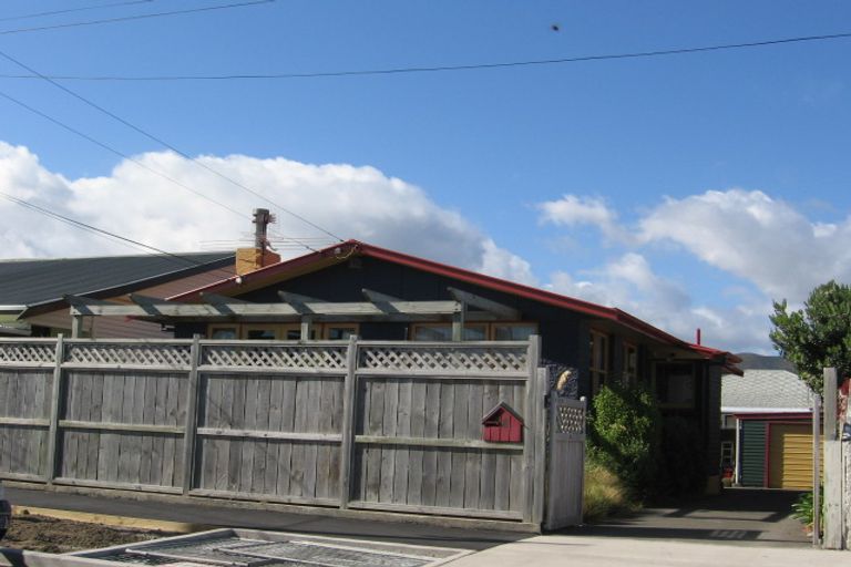 Photo of property in 8 Aurora Street, Petone, Lower Hutt, 5012