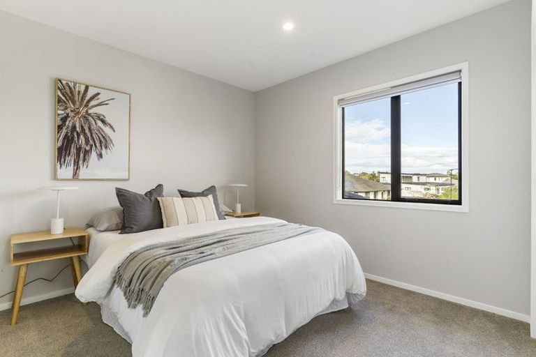 Photo of property in 17 Kahika Grove, Huapai, Kumeu, 0810