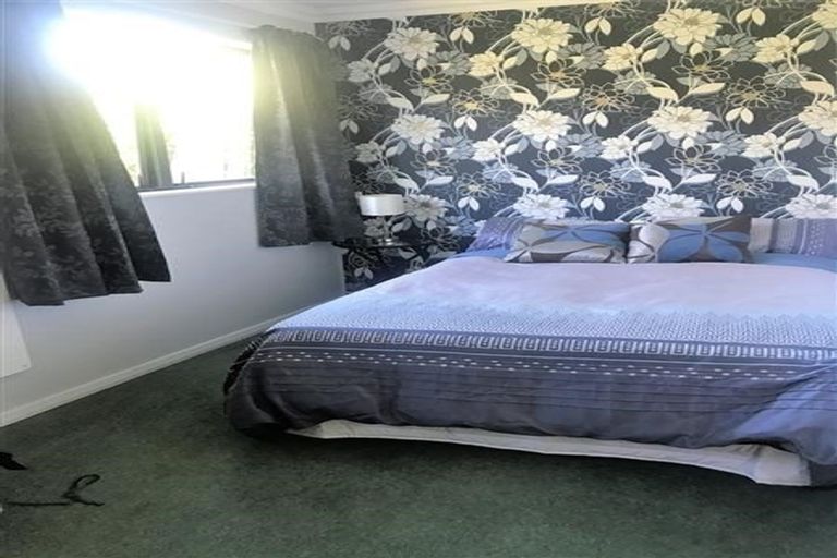 Photo of property in 1/33 Korokoro Road, Korokoro, Lower Hutt, 5012