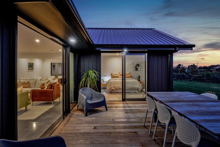 Photo of property in 2 Tasman Street, Opunake, 4616