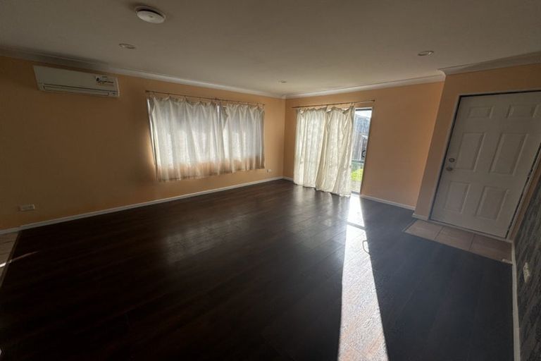 Photo of property in 17 Lolim Place, Favona, Auckland, 2024