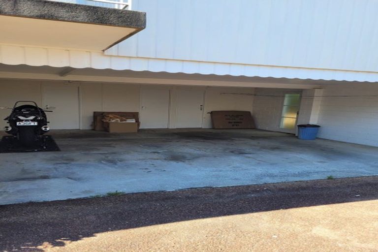 Photo of property in 48 Sale Street, Cockle Bay, Auckland, 2014