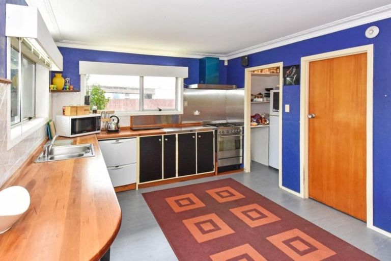 Photo of property in 9 Challen Close, Conifer Grove, Takanini, 2112