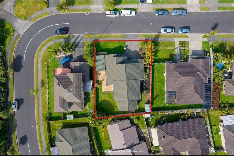 Photo of property in 10 Bonny Crescent, Massey, Auckland, 0614