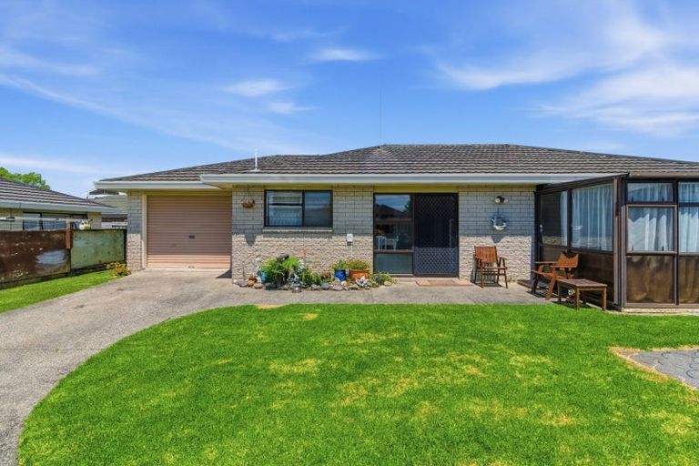 Photo of property in 17 Myres Street, Otumoetai, Tauranga, 3110