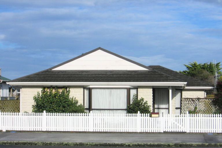 Photo of property in 140 Albert Street, Terrace End, Palmerston North, 4410